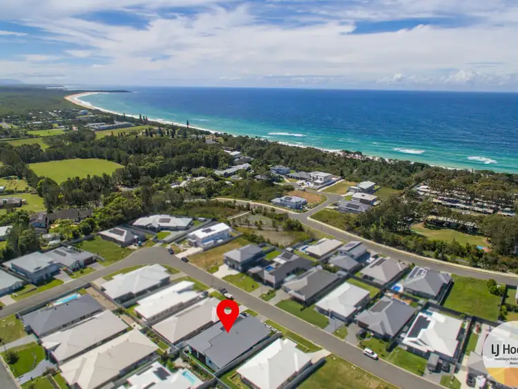 27 Shores Crescent, Diamond Beach NSW 2430