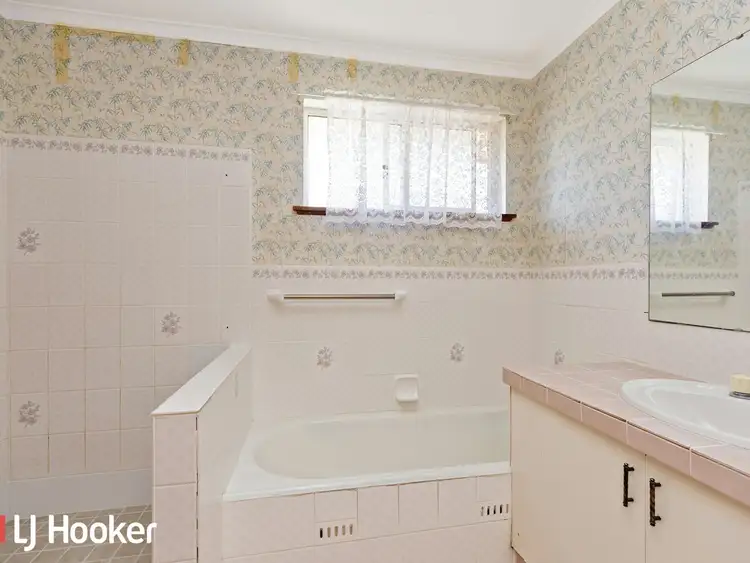Second view of Homely house listing, 25 Amaroo Road, Hillvue NSW 2340