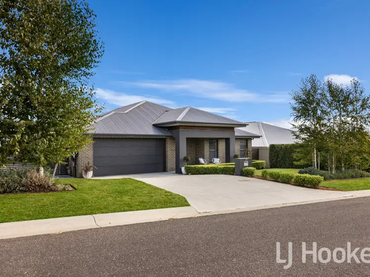 Second view of Homely house listing, 27 Dovey Drive, Kelso NSW 2795
