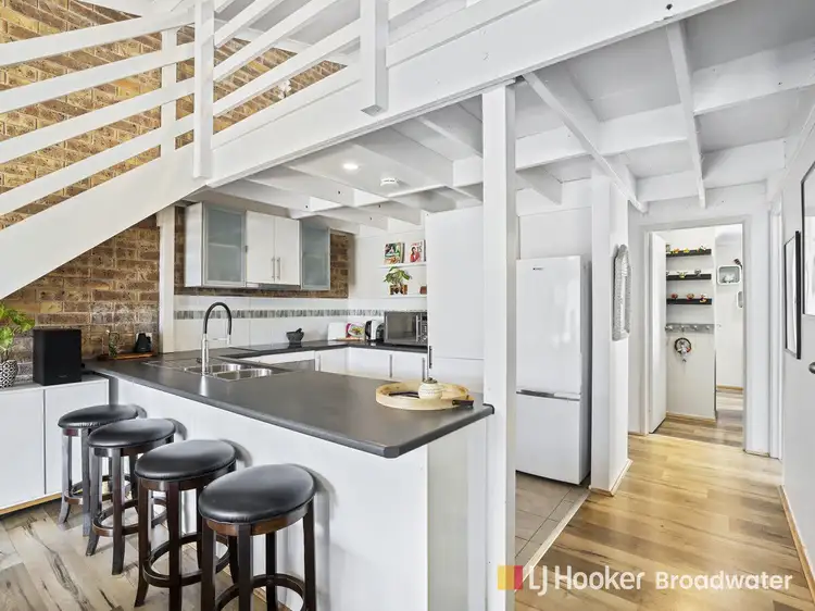 8/71 Olsen Avenue