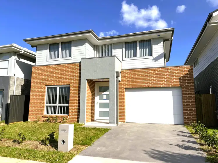 6 Sunshine, Oran Park NSW 2570