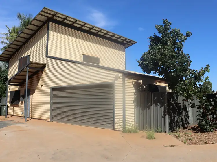 18C Somerset Crescent