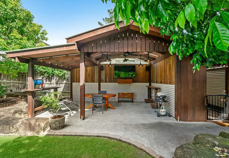 21 Ingleston Street, Wynnum West QLD 4178