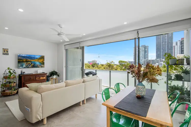 805/30 Brighton Parade, Southport QLD 4215