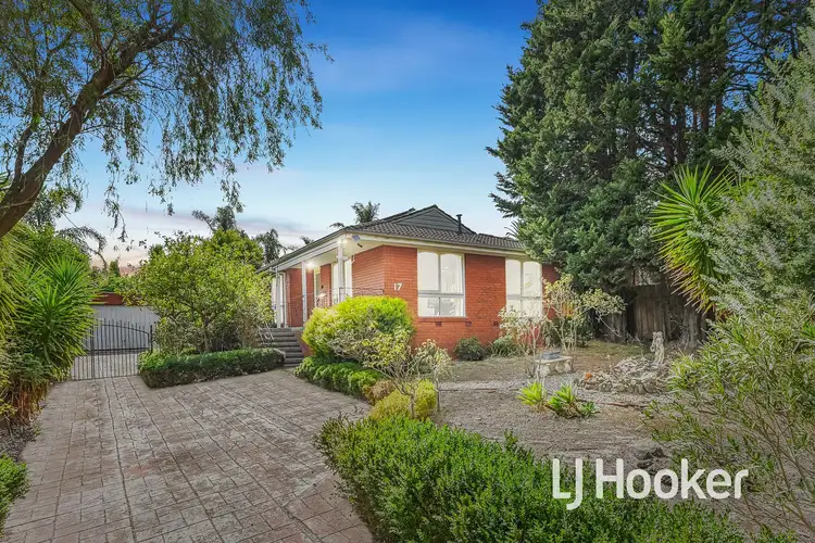 17 Cotham Square, Hampton Park VIC 3976