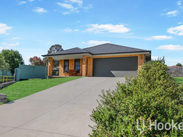 16 Chesterman Close, Windradyne NSW 2795