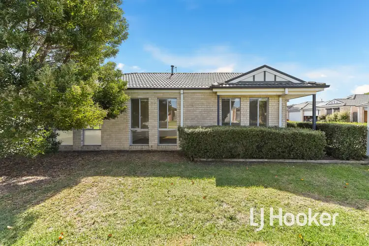 Second view of Homely unit listing, 1/7 Melissa Way, Pakenham VIC 3810