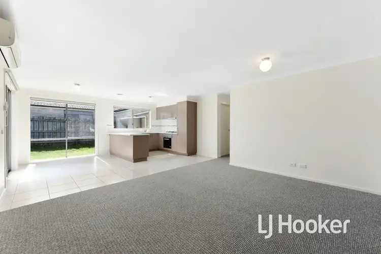 Sixth view of Homely unit listing, 1/7 Melissa Way, Pakenham VIC 3810