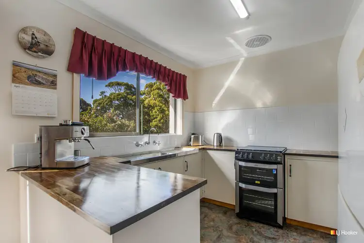 Fourth view of Homely house listing, Unit 1/17 Wynyard Esplanade, Wynyard TAS 7325