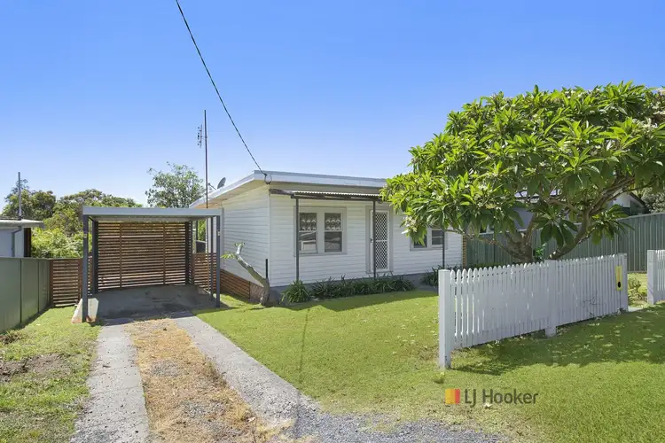31 Woodlawn Drive, Budgewoi NSW 2262