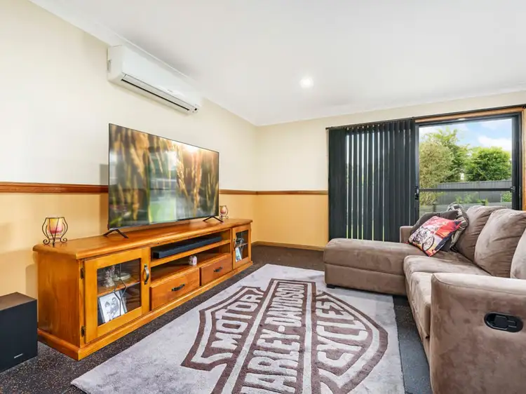 Fifth view of Homely house listing, 5 Blackbutt Place, The Oaks NSW 2570