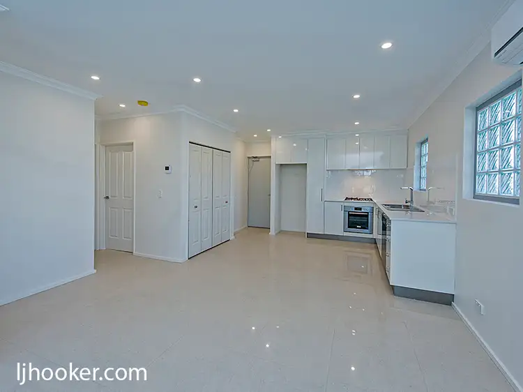 Fourth view of Homely apartment listing, 3/377 Daly Street, Cloverdale WA 6105