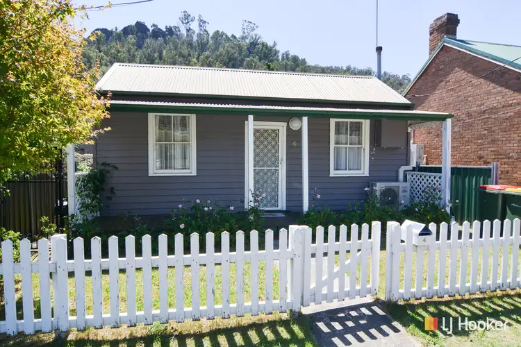 4 Bells Road, Lithgow NSW 2790