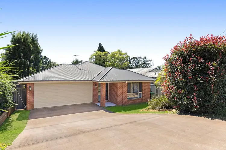 9 Chopin Street, Rockville QLD 4350