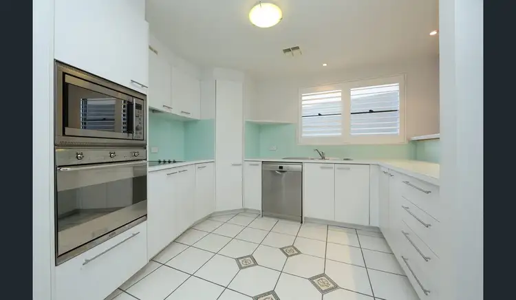 8/1 Eldridge Crescent, Garran ACT 2605