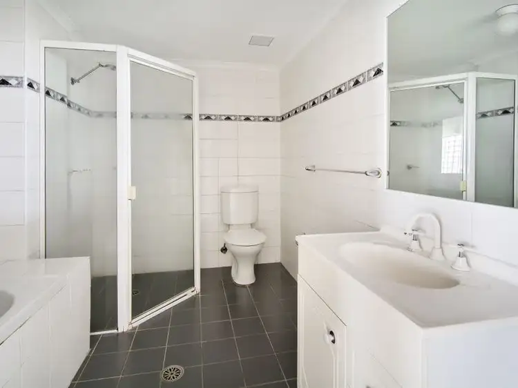 Fourth view of Homely unit listing, 202/250 Pacific Highway, Crows Nest NSW 2065