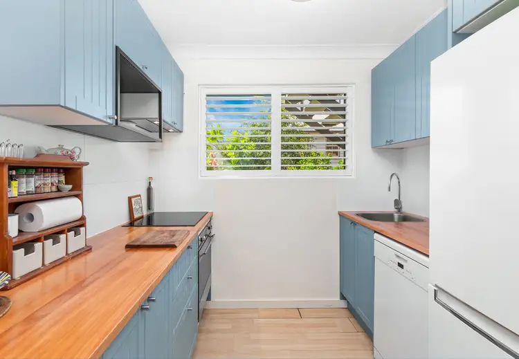 Sixth view of Homely apartment listing, 2/8 Wilton Terrace, Yeronga QLD 4104