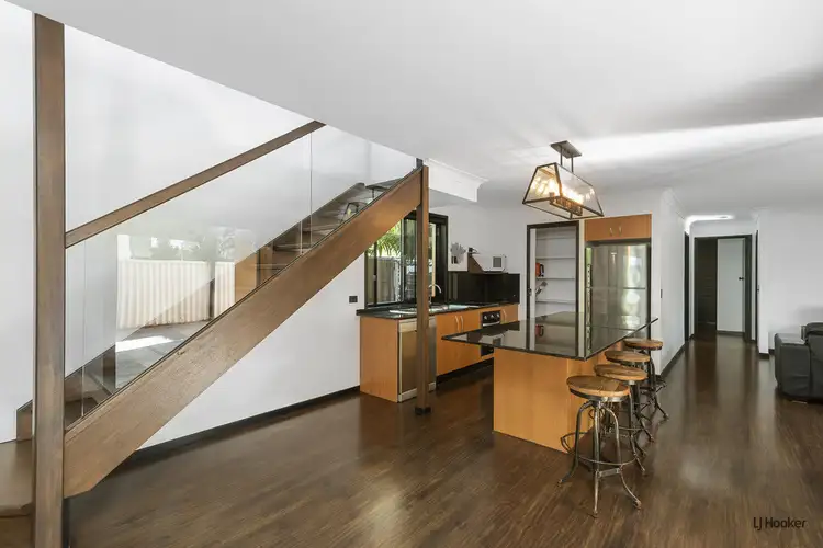 2/40 Fourth Avenue, Palm Beach QLD 4221