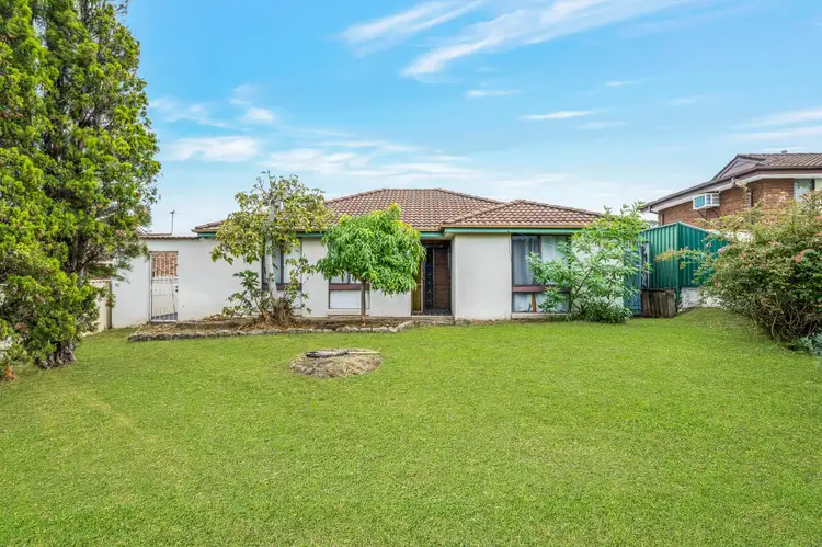 21 Glen Logan Road, Bossley Park NSW 2176