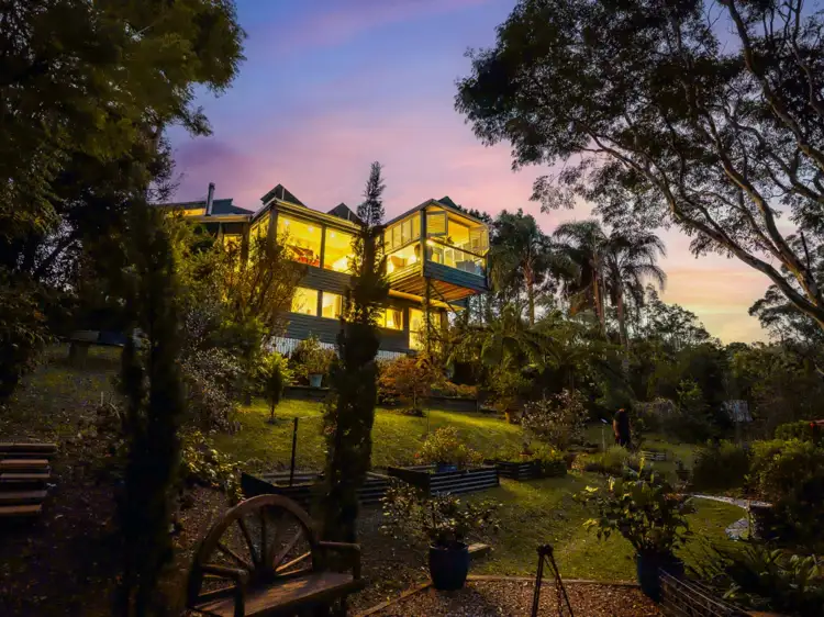 16 Erebus Court, Tamborine Mountain QLD 4272
