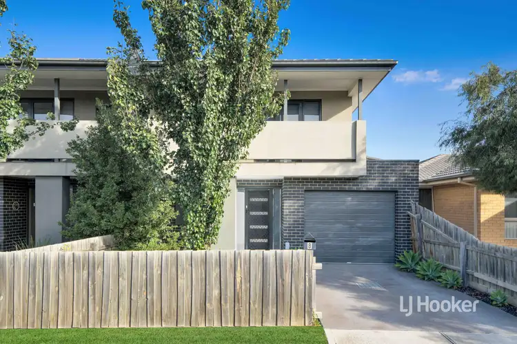 8 Mingay Close, Truganina VIC 3029