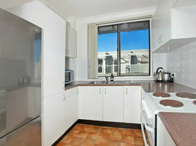 34/10 Goodwin Street, Narrabeen NSW 2101