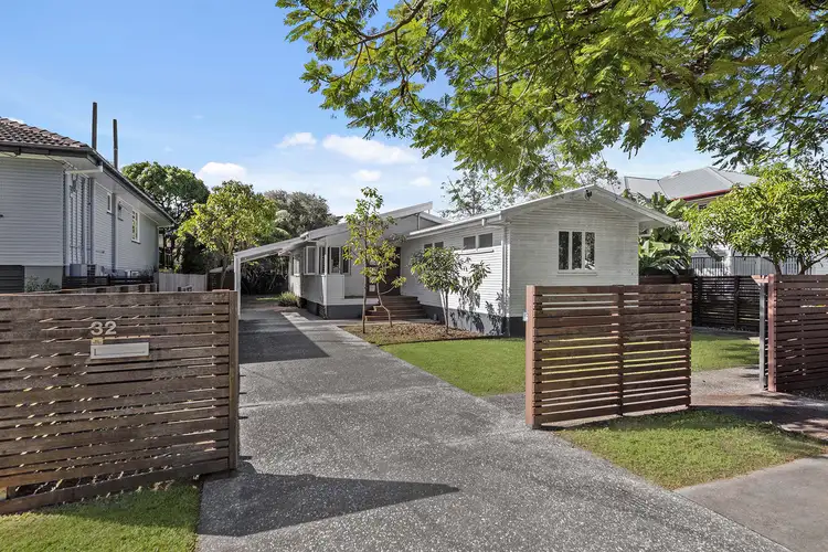 32 Turner Avenue, Fairfield QLD 4103