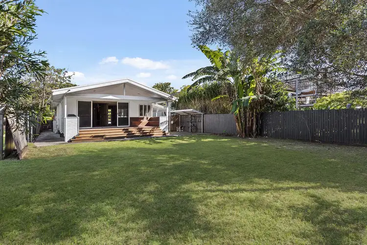 32 Turner Avenue, Fairfield QLD 4103