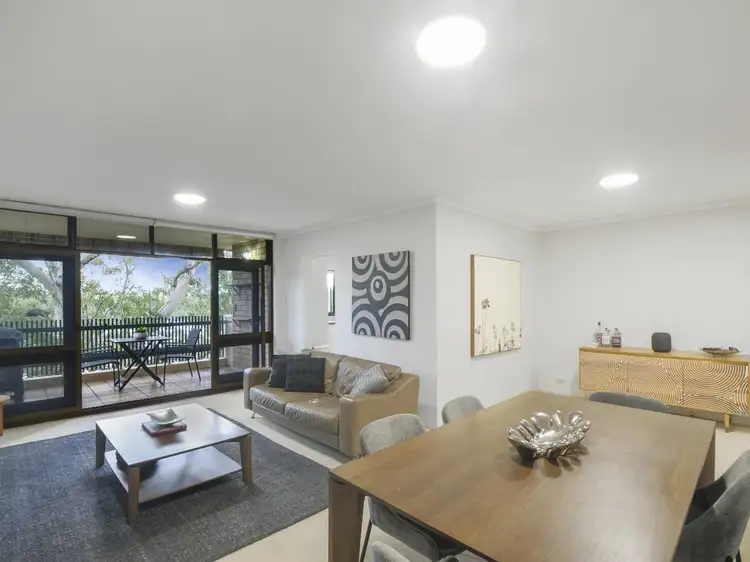 5/299 Burns Bay Road