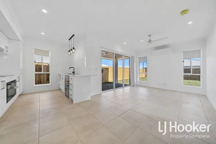 28 Stewart Street, Walloon QLD 4306