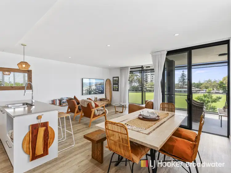 5/8 Bath Street, Labrador QLD 4215