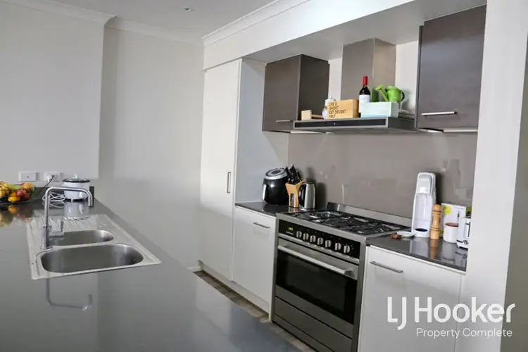 2 Tempera Place, Yarrabilba QLD 4207