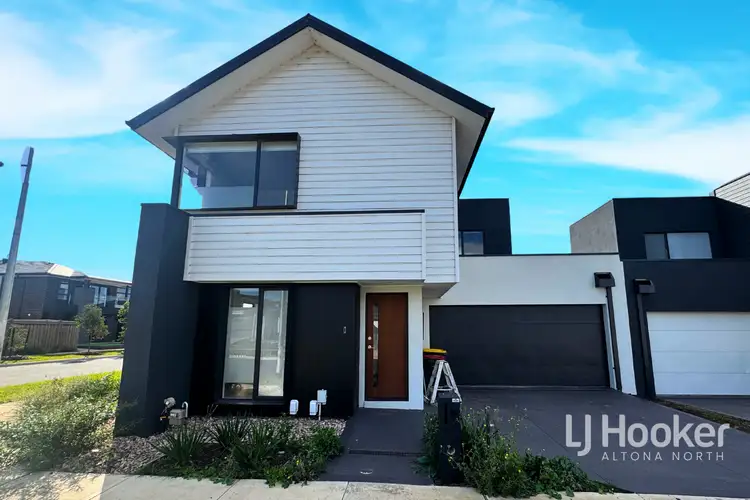 13 Interlaken Avenue, Manor Lakes VIC 3024