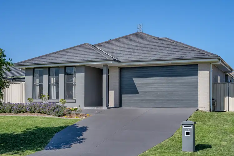 31 Carnarvon Circuit, East Maitland NSW 2323