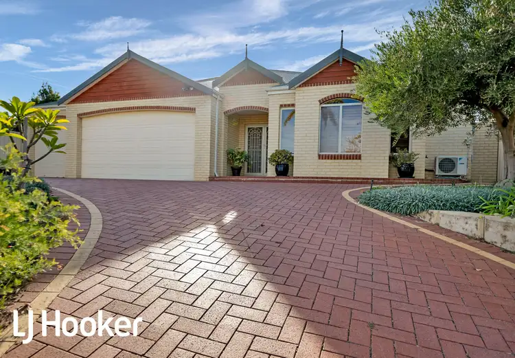 36 Brightlands Circuit, Carramar WA 6031