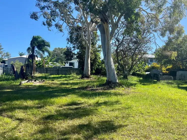 15 Florence Street, Macleay Island QLD 4184