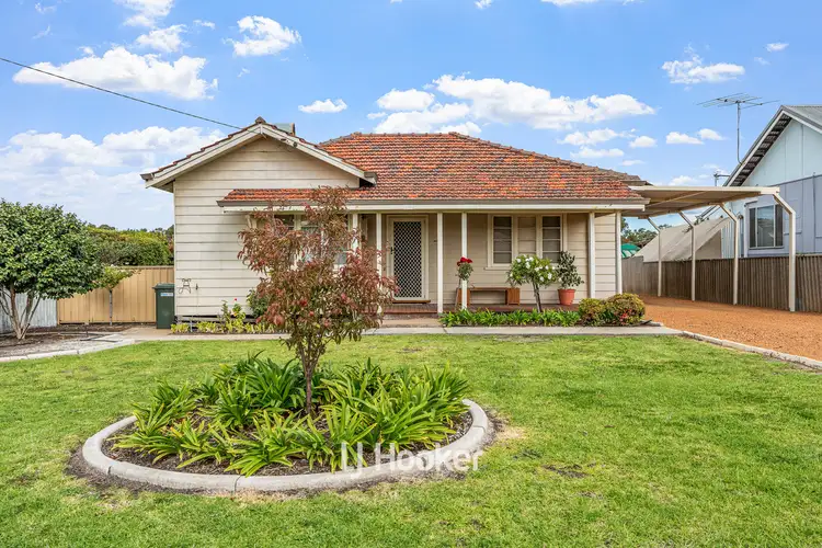 15 Deakin Street, Collie WA 6225