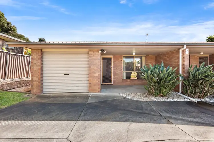 2/5 O'beirne Street, Kearneys Spring QLD 4350