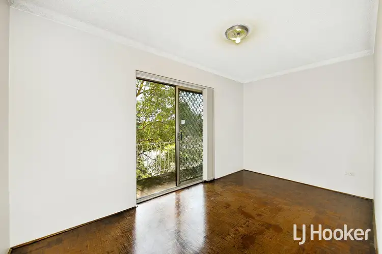 Sixth view of Homely unit listing, 10/33 Carramar Ave, Carramar NSW 2163