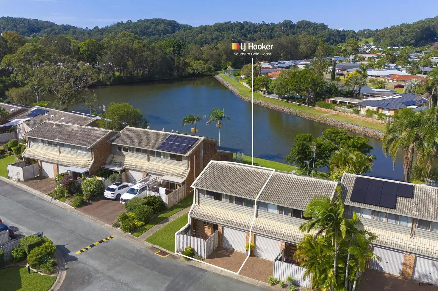 Main view of Homely townhouse listing, 4/18 Bienvenue Drive, Currumbin Waters QLD 4223