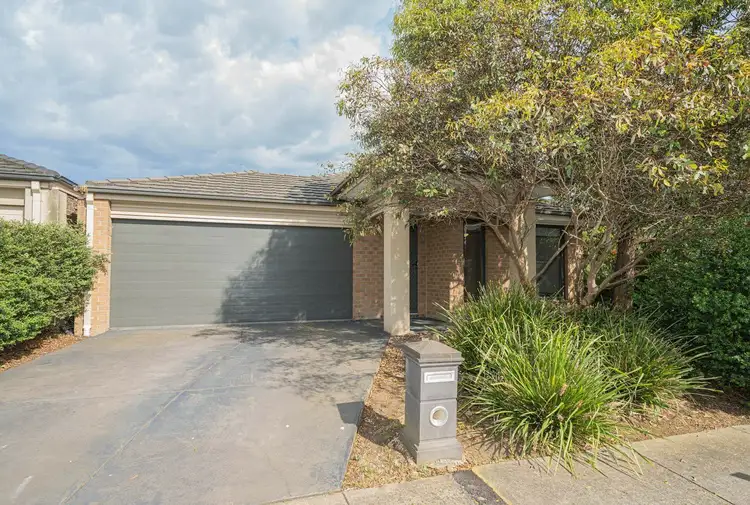 2 Gawler Way, Clyde North VIC 3978