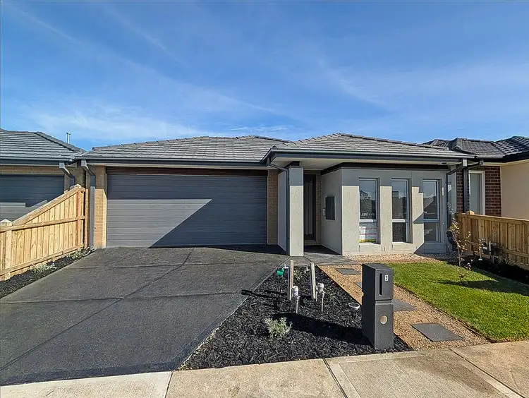 3 Gold Dust Road, Beveridge VIC 3753