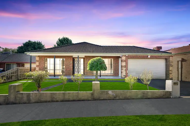 8 Slessor Avenue, Lynbrook VIC 3975