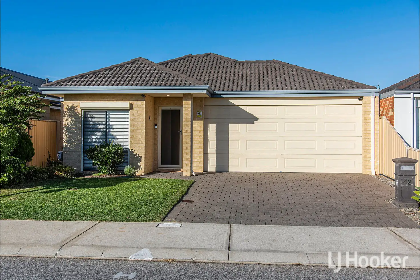 Main view of Homely house listing, 42 Middle Parkway, Canning Vale WA 6155