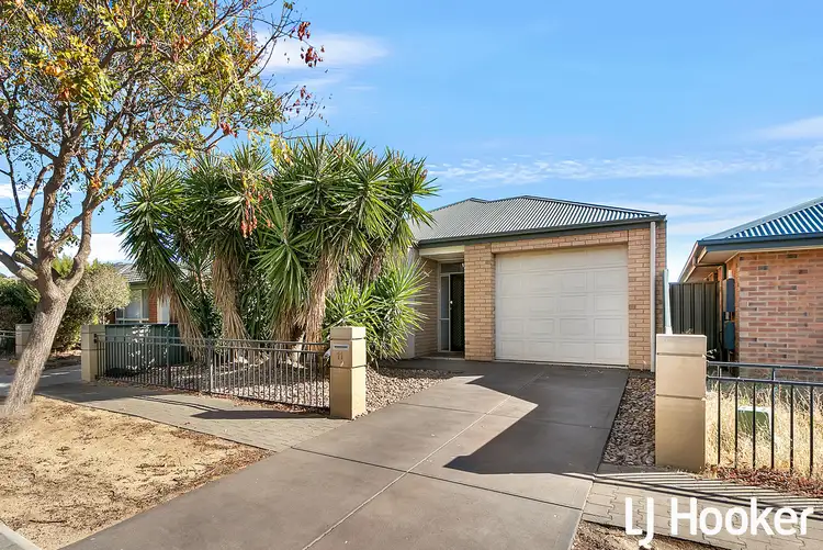 11 Kerang Street, Andrews Farm SA 5114