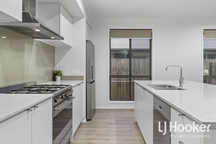 28 Cooper Crescent, Jimboomba QLD 4280
