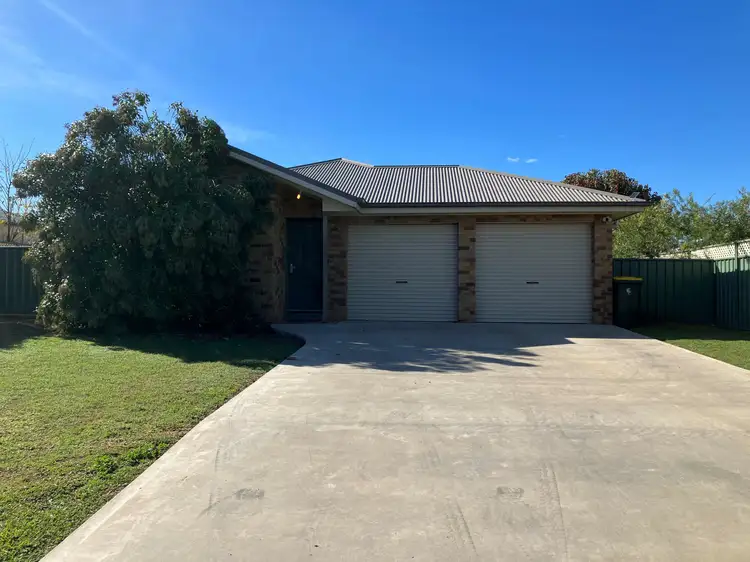 4 Glenshee Close, Dubbo NSW 2830