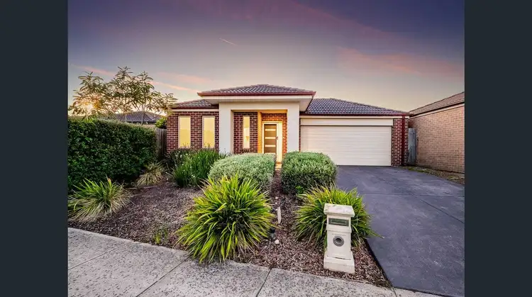 15 Melissa Way, Pakenham VIC 3810