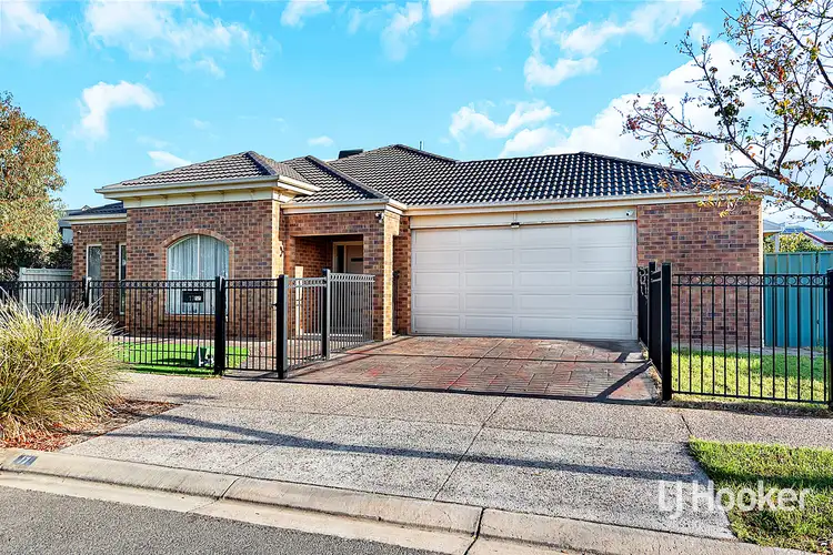 17 Chapman Court, Mawson Lakes SA 5095