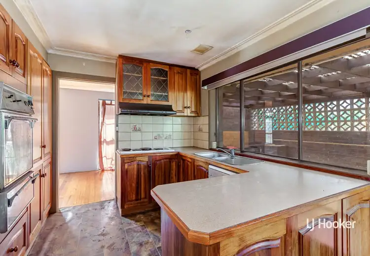 Second view of Homely house listing, 10 Cameron Court, Wallan VIC 3756